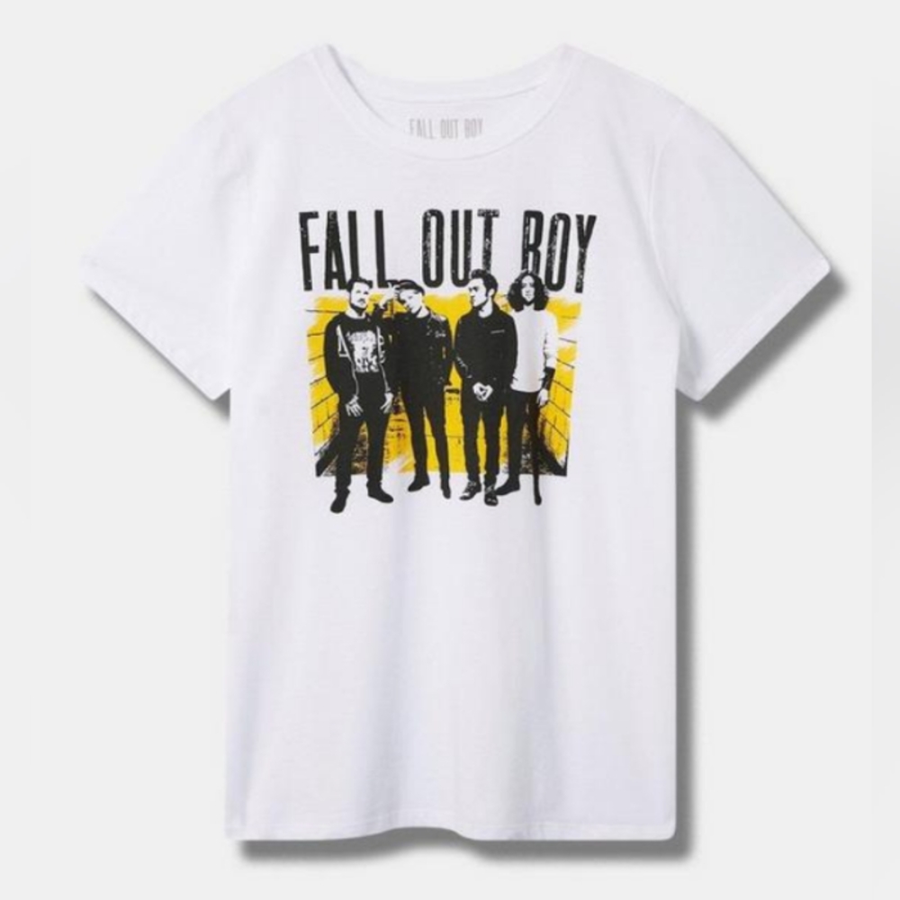 New Torrid Sz 1X(14/16W) Fall Out Boy Classic Fit Cotton Crew Tee-White …